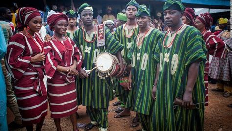 The Fisherman - A Vibrant Tapestry of Yoruba Culture and Everyday Life!